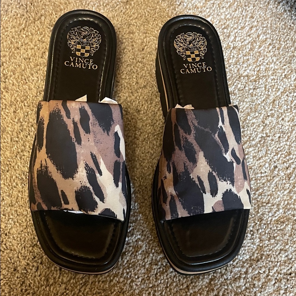 Excellent condition leopard/camo slides